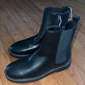 New! Zara vegan leather Chelsea boots- 36